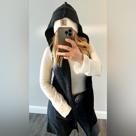 Tahari gray sweater vest XS - Picture 1 of 9